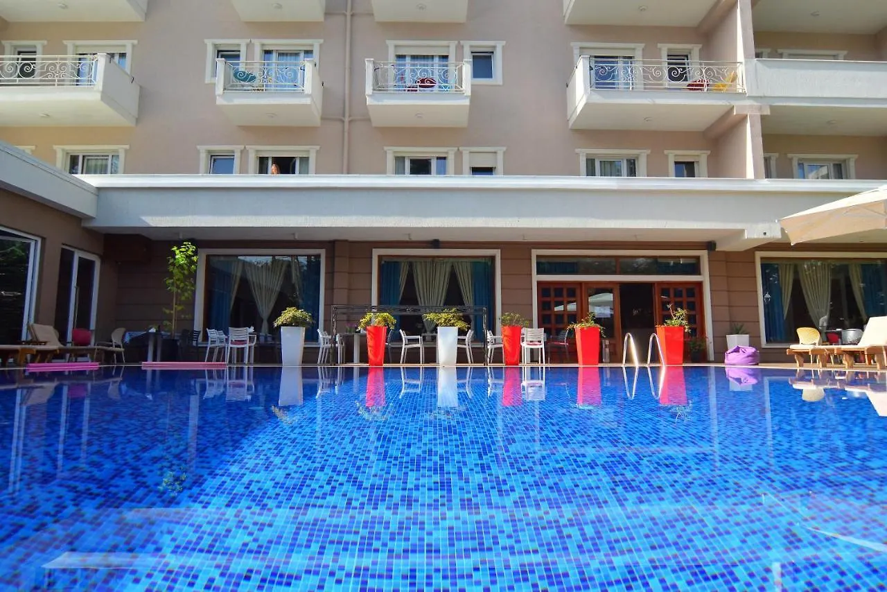 Sandy Beach Resort Golem  4*, Golem (Tirana)