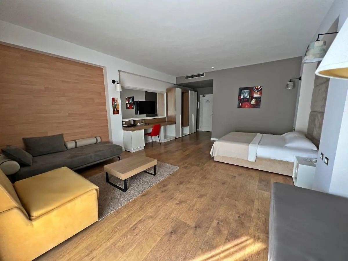 Sandy Beach Resort Golem