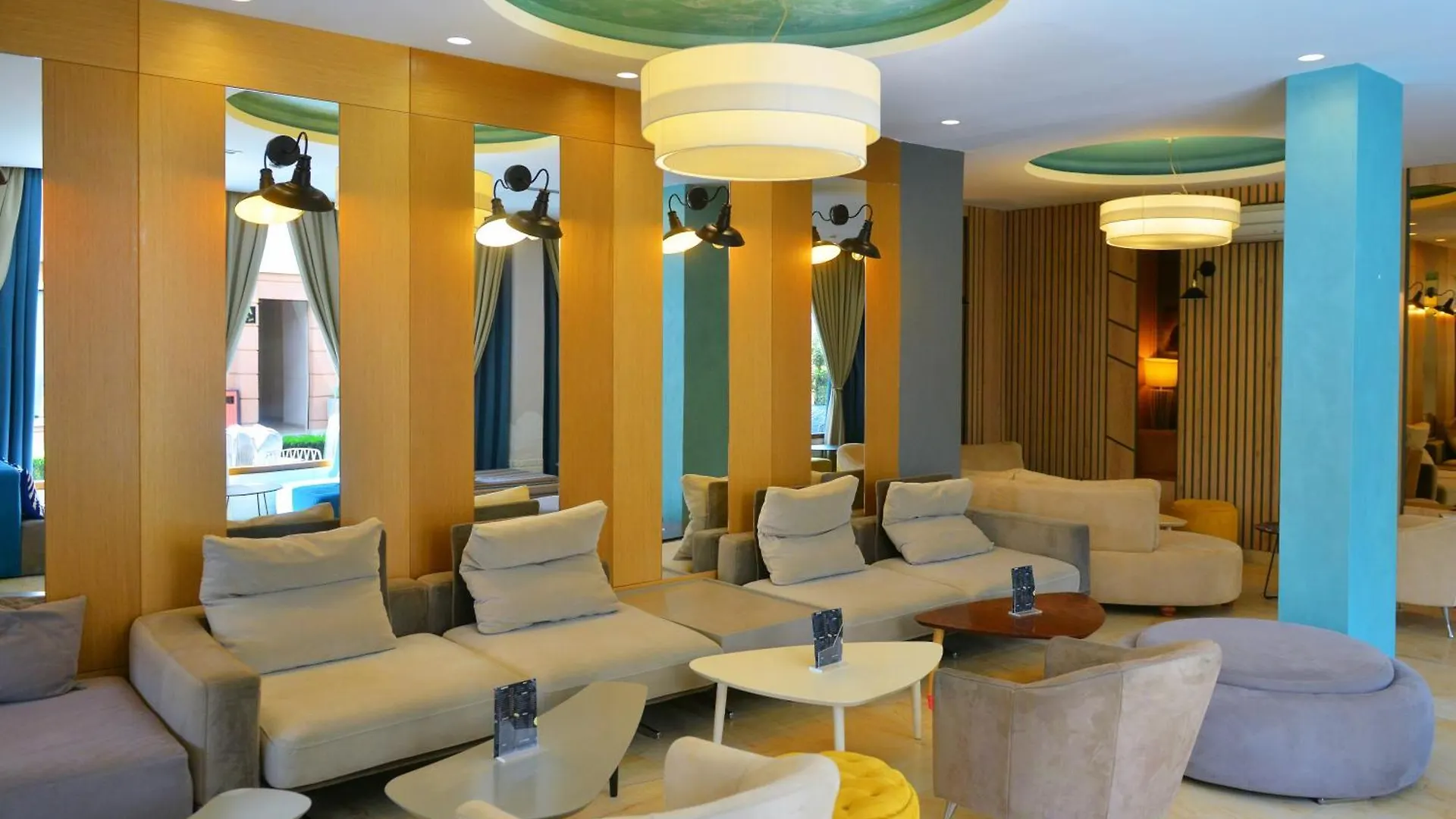 Sandy Beach Resort Golem  Golem (Tirana)