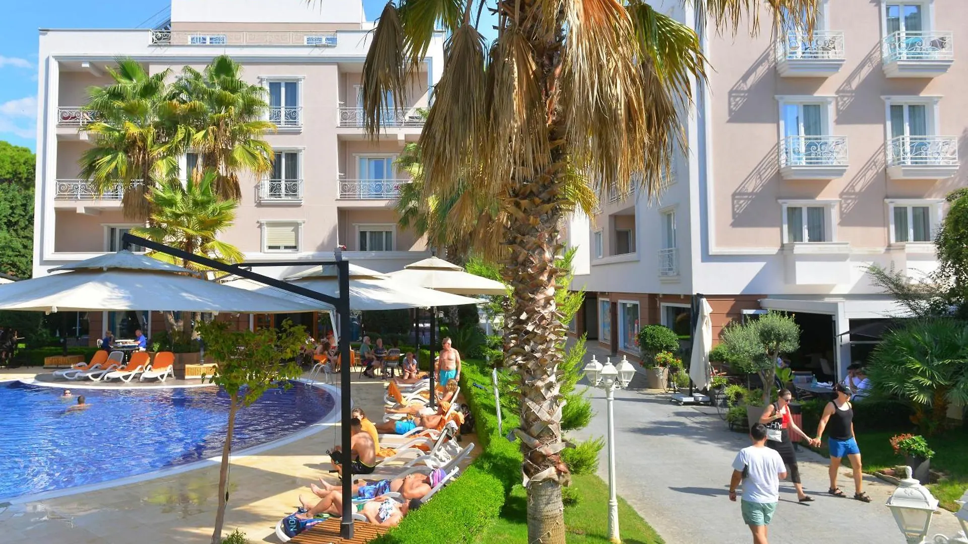 Sandy Beach Resort Golem  4*, Golem (Tirana)