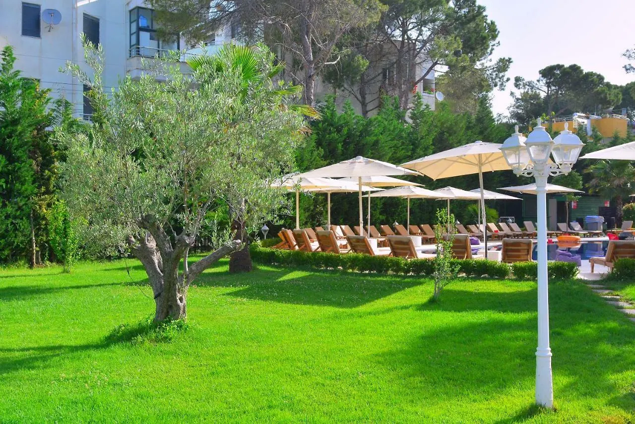 Sandy Beach Resort Golem  Golem (Tirana)
