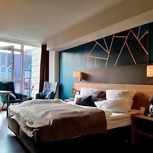 Hotell Luise - By Superfly